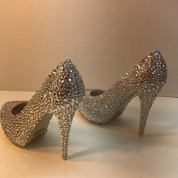 NWOT Crystal Studded Wedding Pumps Size 9 (UK 7 / EURO 39) - - Picture 8 of 16